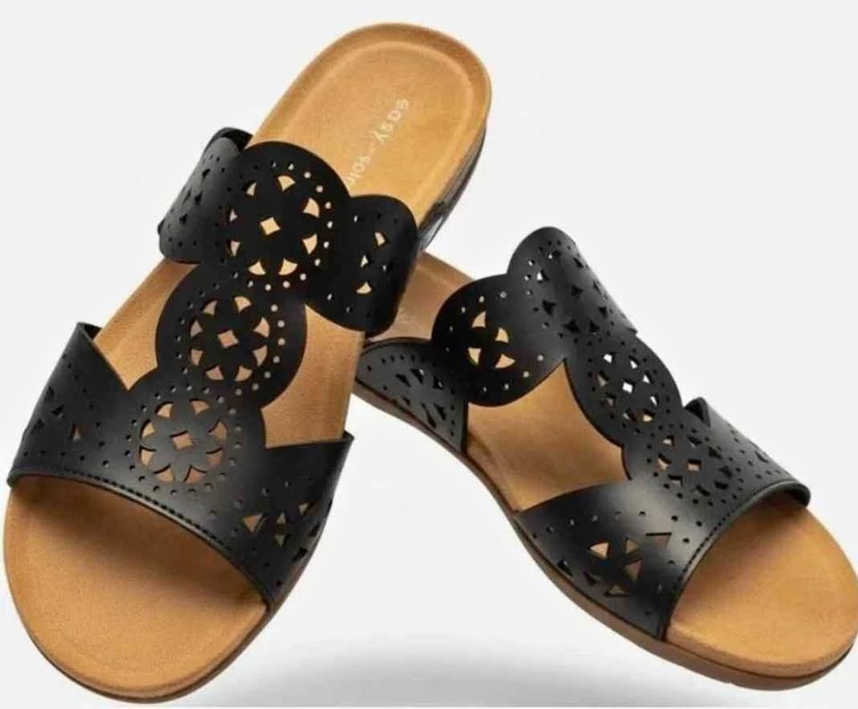 Easy Spirit Sandals