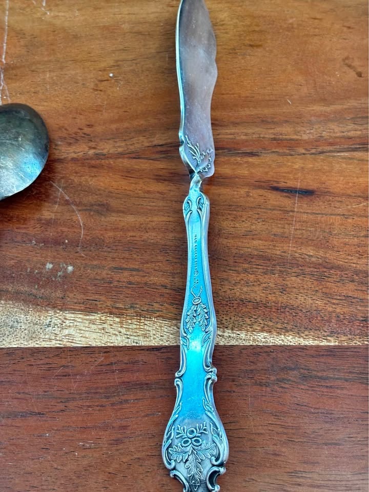 Antique Silver 1847 Rogers Bros. Butter Spreader
