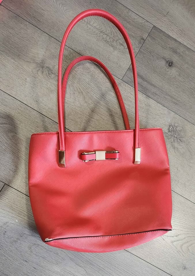 2 Stylish Bags + 1 Free Red Handbag - photo 3
