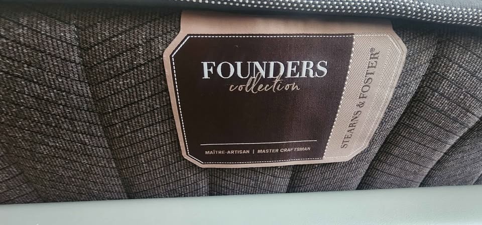 King Size Stearns & Foster Mattress - photo 2