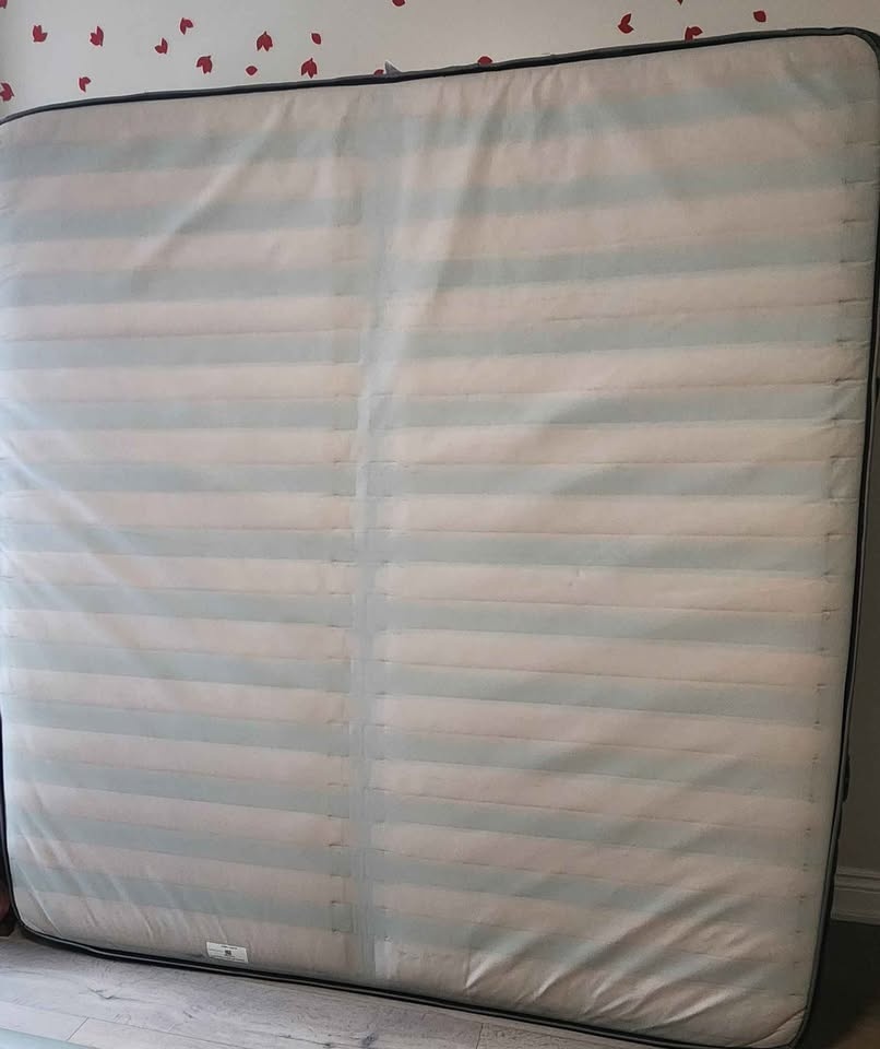 King Size Stearns & Foster Mattress - photo 4
