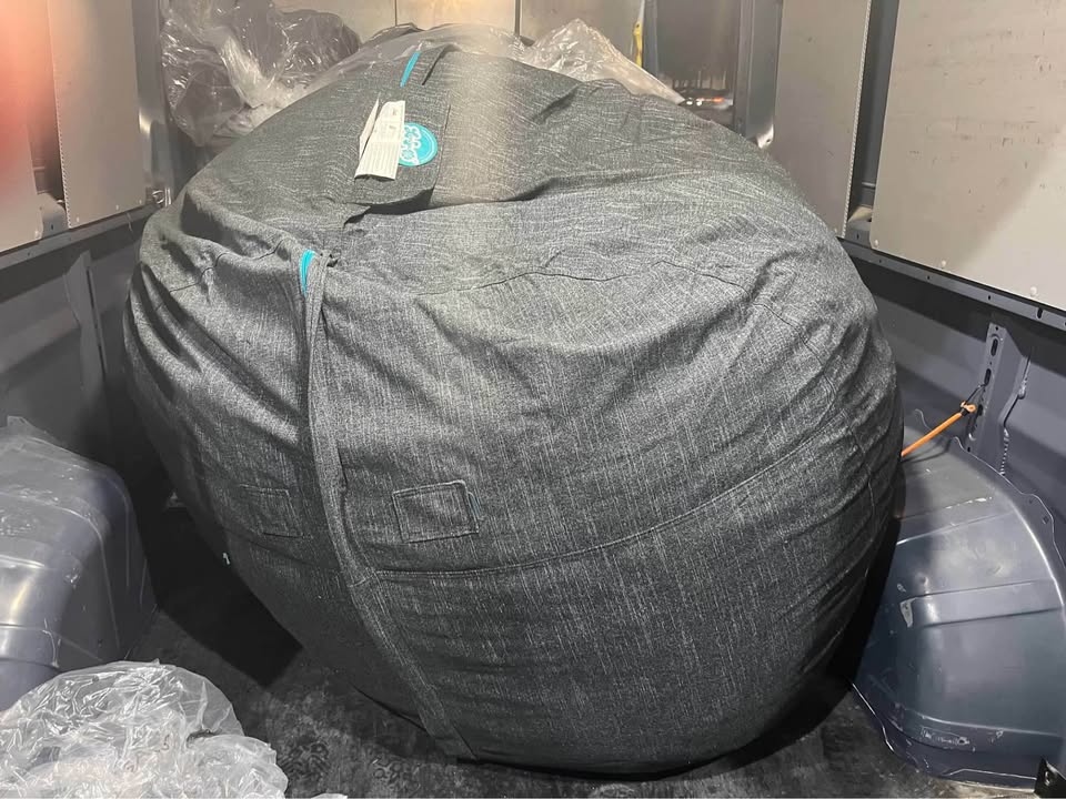 Supersac Beanbag & Black Velvet Ottoman - New - photo 2
