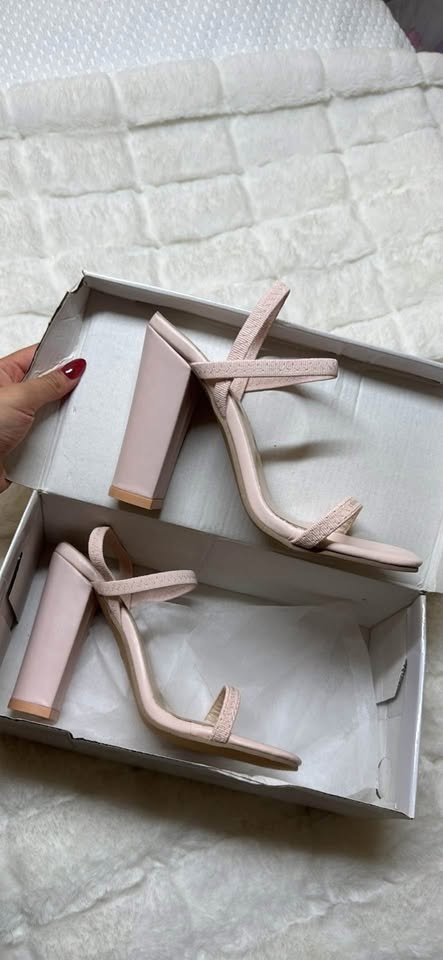SHEIN Heels - Baby Pink