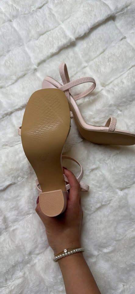 SHEIN Heels - Baby Pink - photo 4