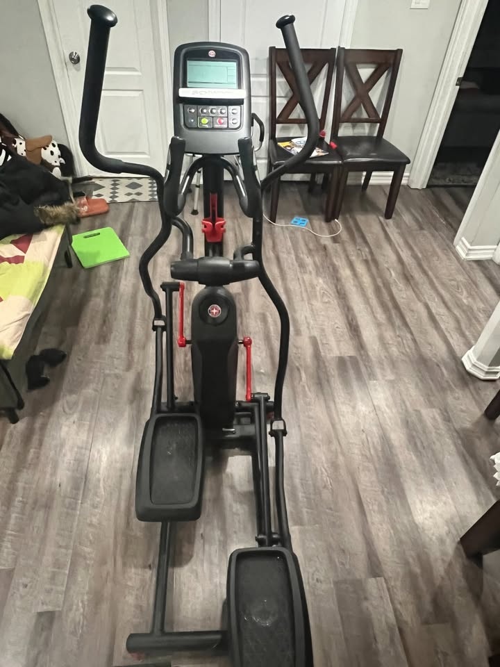 Schwinn 411 Elliptical - New (Urgent Sale !!!) - photo 2