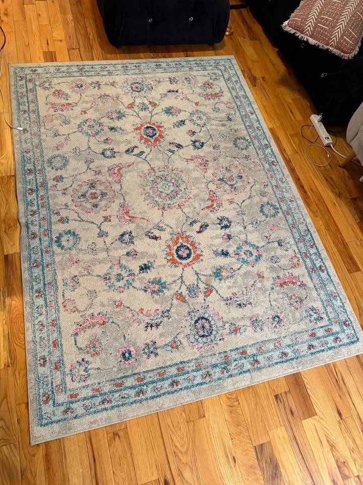 Area Rug 5x7 - photo 5