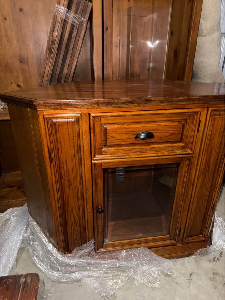 Media Shelf and Cabinet - photo 4