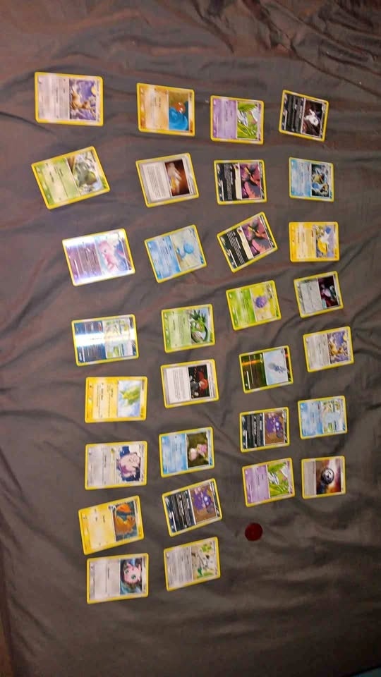Pokémon 30pack opened brand new no damage
