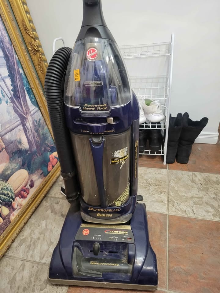 Hoover Upright Vacuum - photo 2
