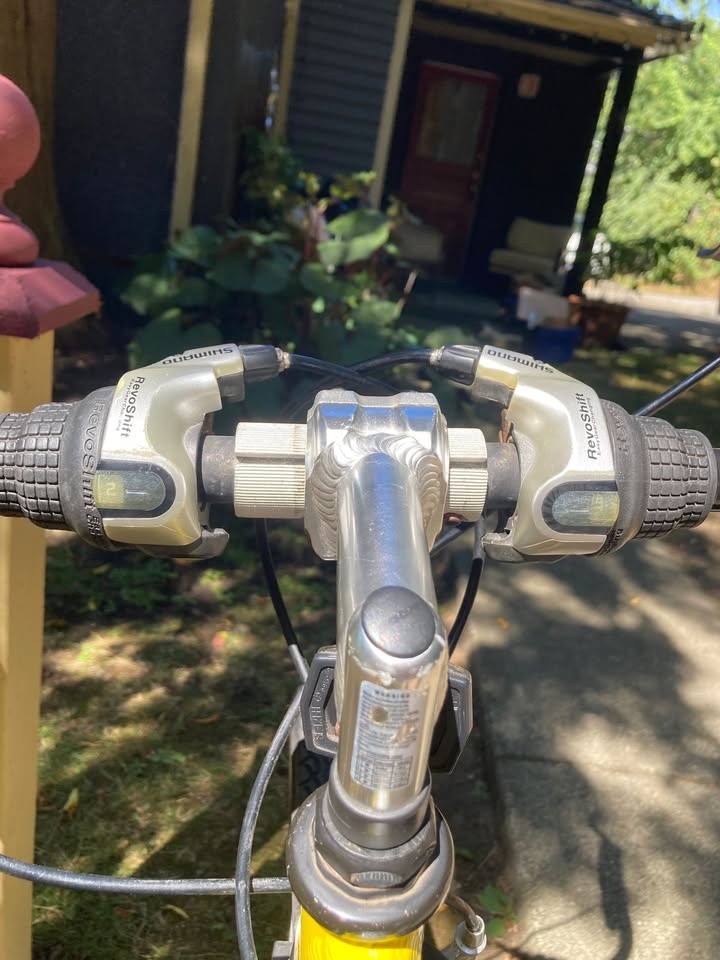 GMC Denali Road Bike – Yellow & Black - photo 4