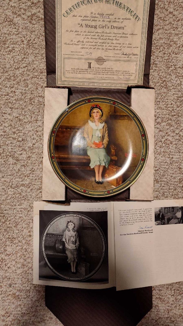 Knowles Rockwell Plate - A Young Girl's Dream - photo 2