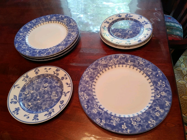 4 Dinner Plates & 4 Breakfast Plates - photo 2