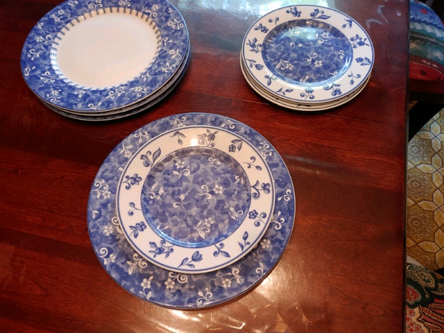 4 Dinner Plates & 4 Breakfast Plates - photo 5