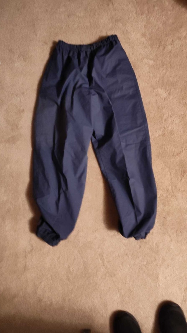 Kids Rain Pants Size M (10-12)