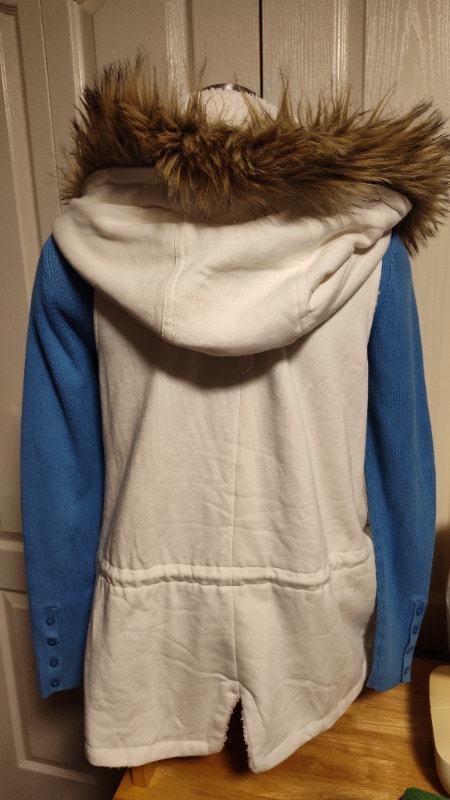 Outdoor Vest with Removable Hood/Faux Fur Trim - Medium - photo 5