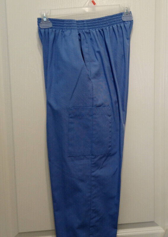 Scrub Nurse Uniforms & Lab Coats - Size 6-8 - photo 3