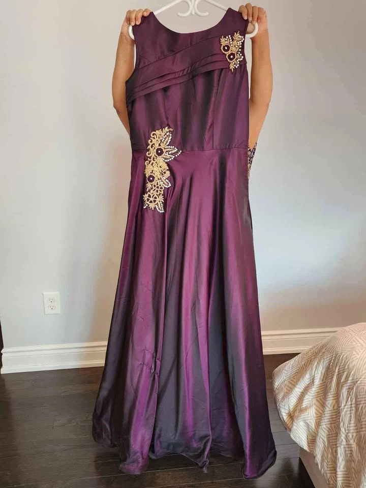 Lehenga/ gowns for rent