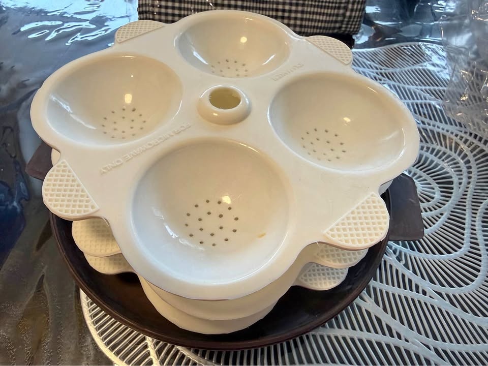 Microwave Steamer 12 idlis - 3 trays