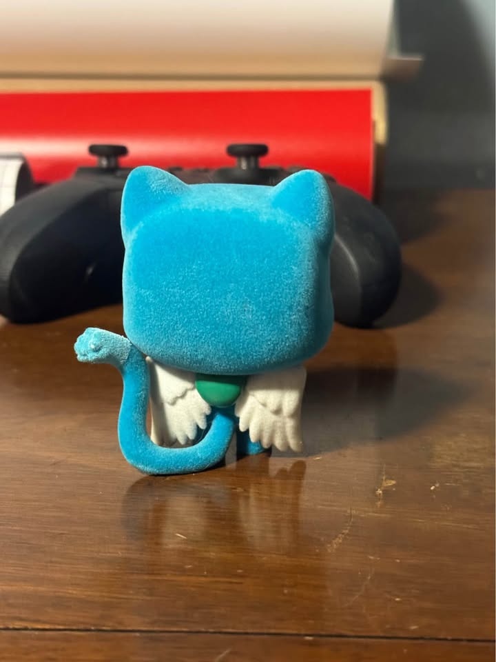 Fairy Tail Happy Flocked Funko Pop NO BOX - photo 2