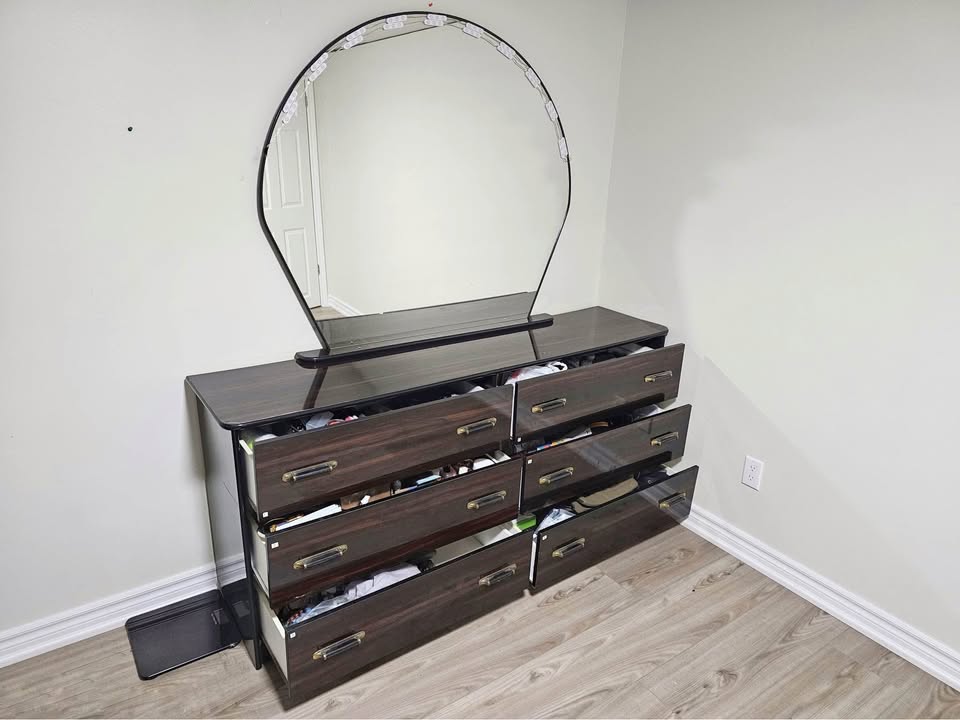 Dresser - photo 2