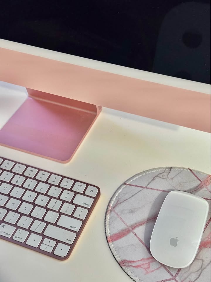 iMac 2023 24-inch M3 256GB w/ Original Box - photo 5