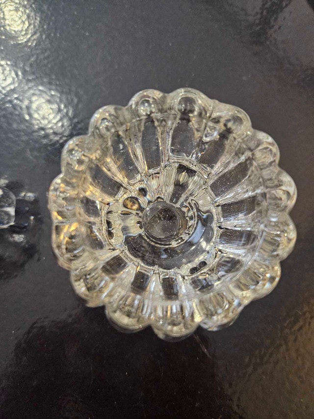 Pair of Jeannette Glass Votives - photo 2