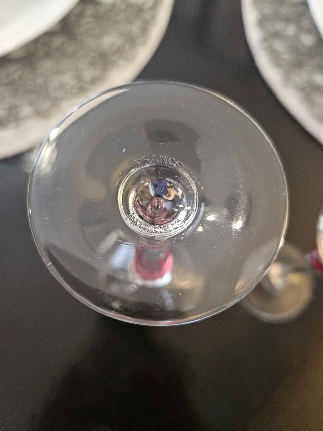Set of 2 Luminarc Wine Glasses - Made in France - photo 2