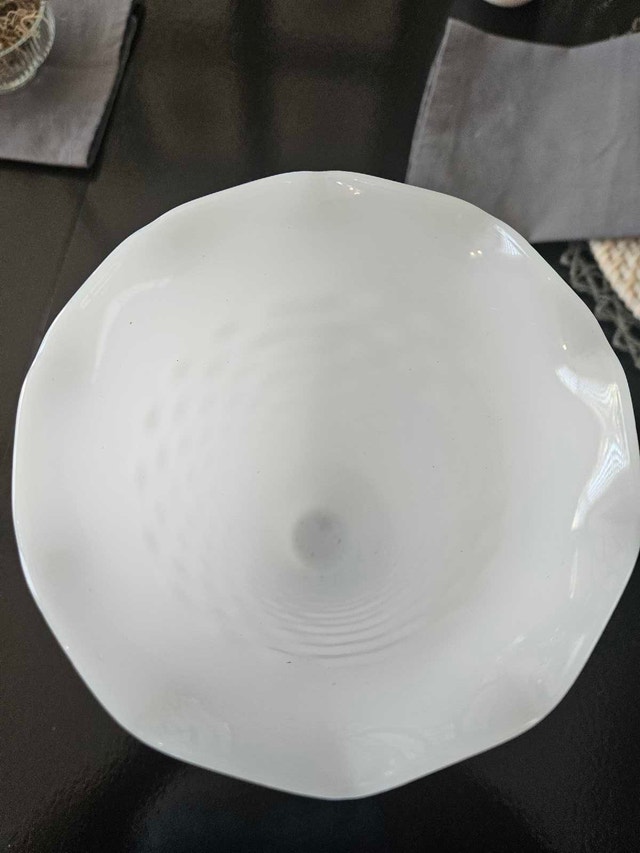 Vintage Anchor Hocking Hobnail Milk Glass Vase - photo 2