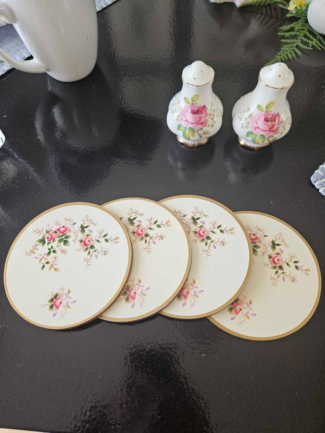 Royal Albert Vintage Coasters - Set of 4 Floral - photo 3