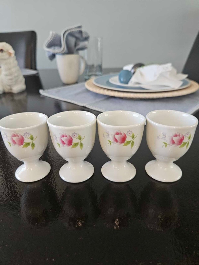 4 Vintage Porcelain Egg Cups - Floral Design