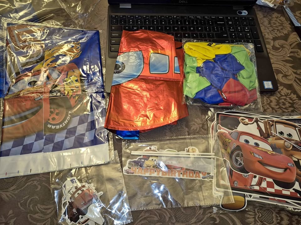 Disney Cars Birthday Decor Kit - Brand New