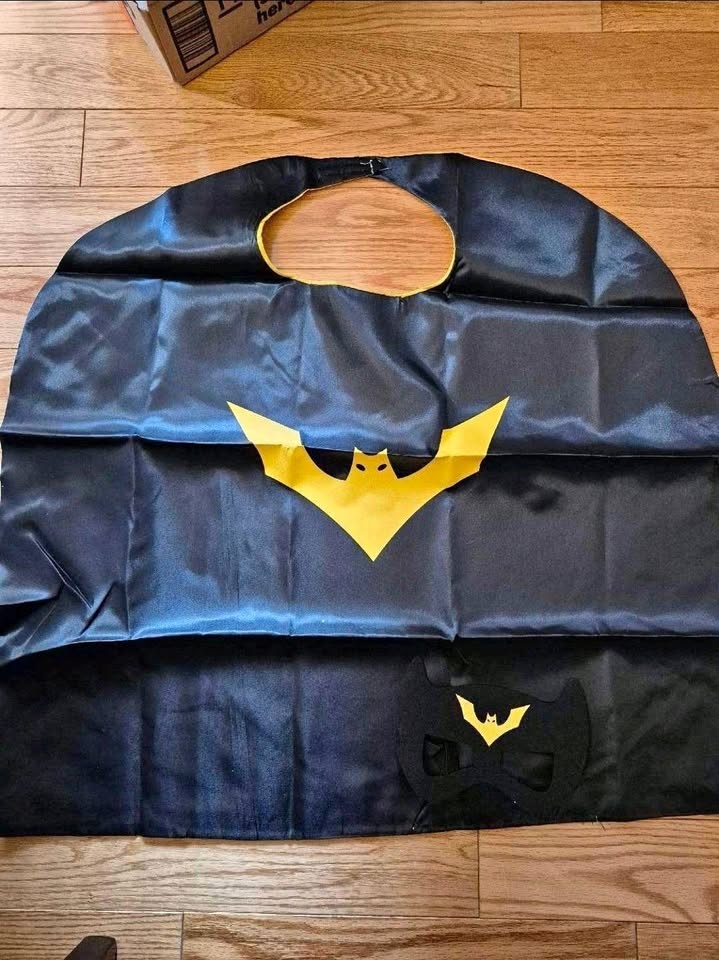 Children's Dress Up costume - Batman - brand new.
