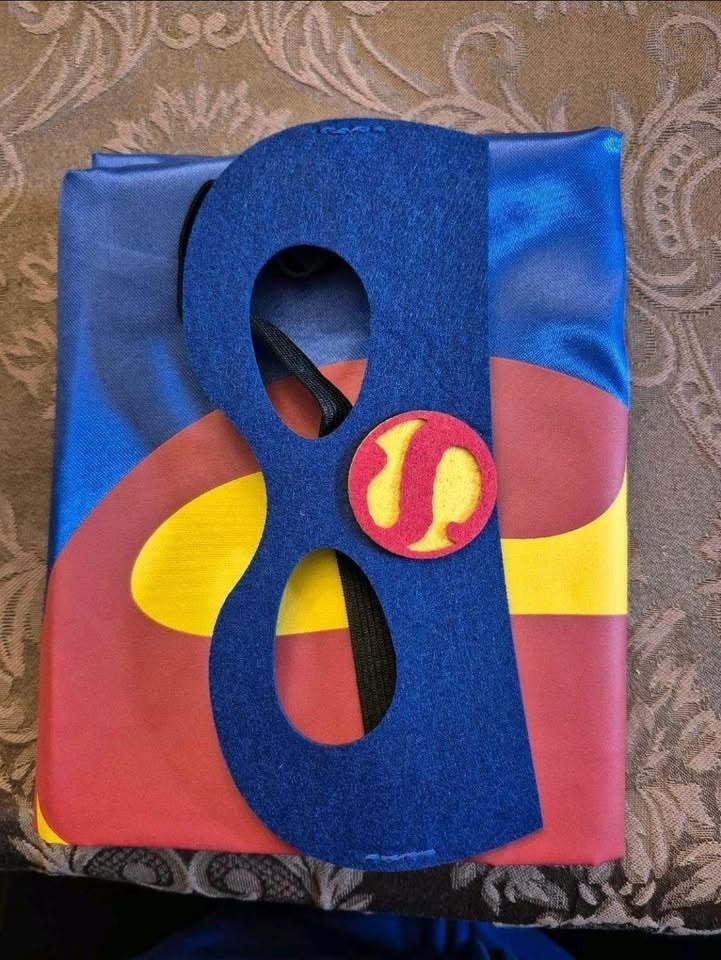 Children's Dress Up Cape & Mask - Superman - photo 2