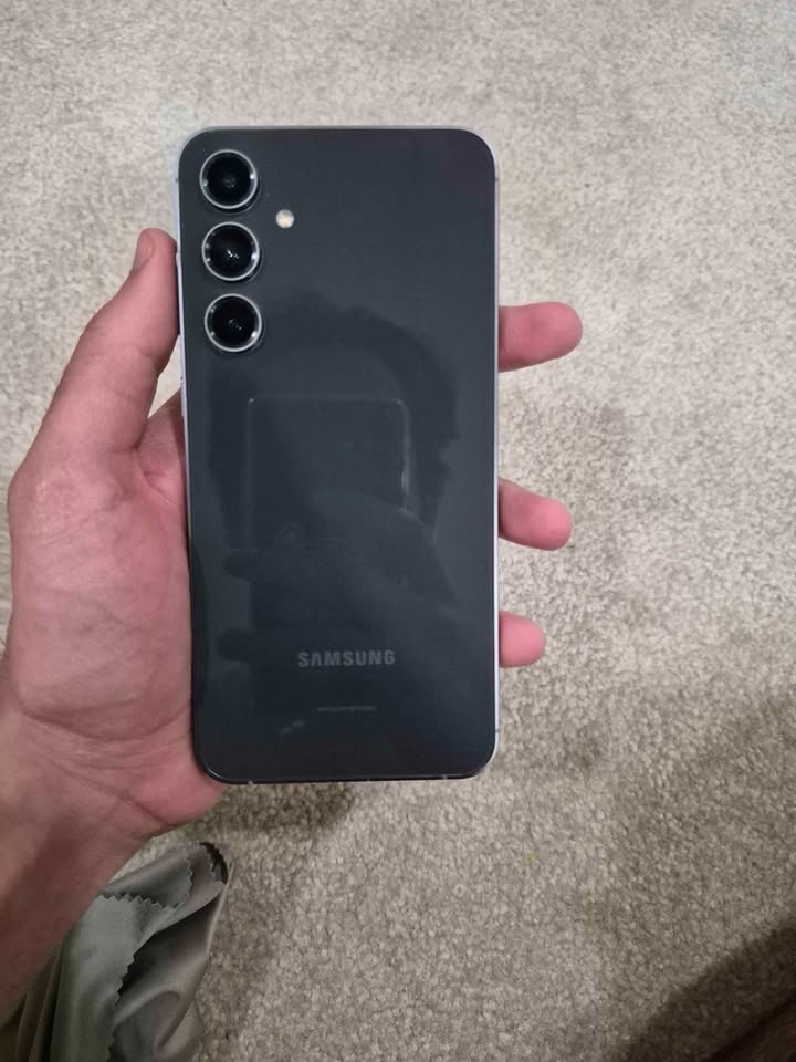 Samsung Galaxy S23 FE 128GB Graphite MINT + Fast Charger - photo 3