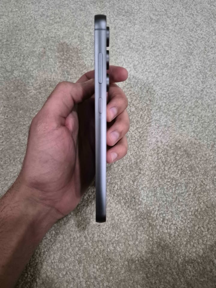 Samsung Galaxy S23 FE 128GB Graphite MINT + Fast Charger - photo 4