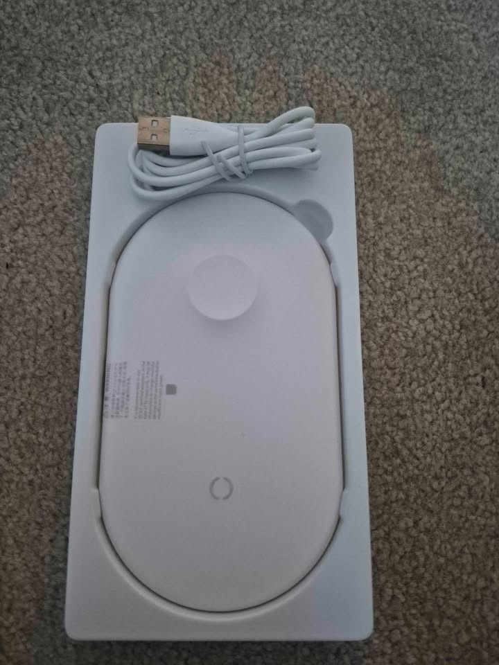 Baseus 2-in-1 Dual Wireless Charger - 10W Fast Charge - photo 3
