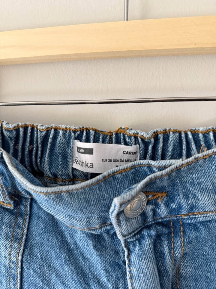 100% Cotton Berschka Cargo Jeans - Size Medium (Waist 28) - photo 2