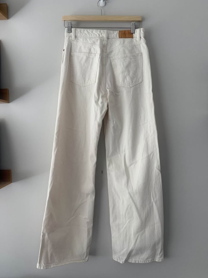 Monki High Waist Flared Jeans - Size 28 - photo 2