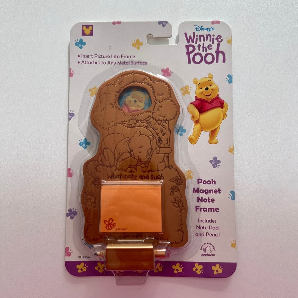 Sealed vintage Disney Winnie the Pooh Magnet Note Frame