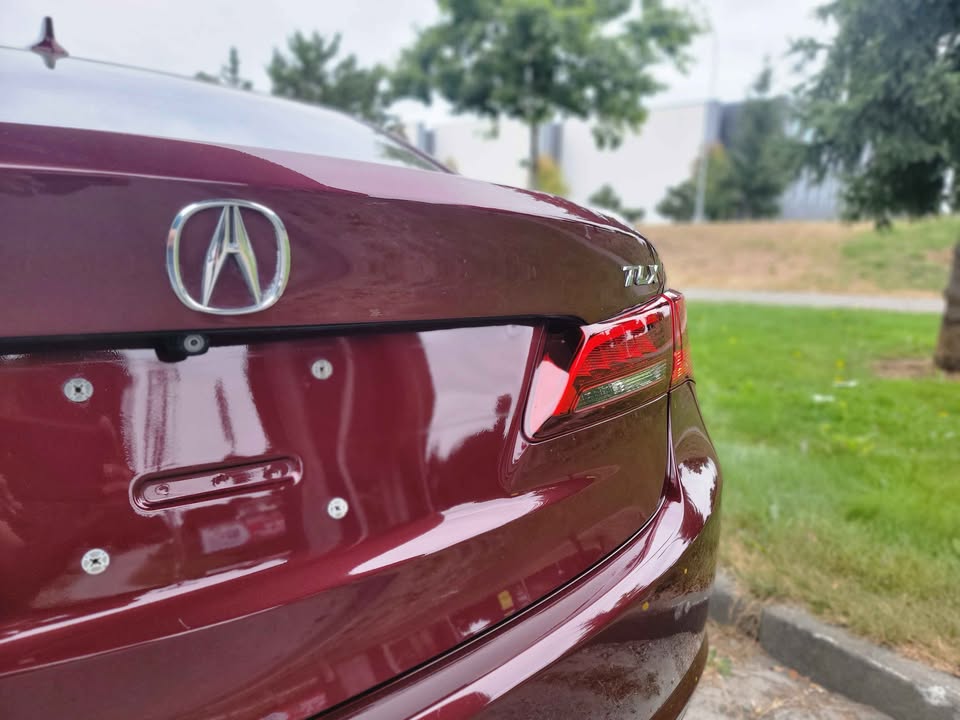 2015 Acura TLX - photo 2
