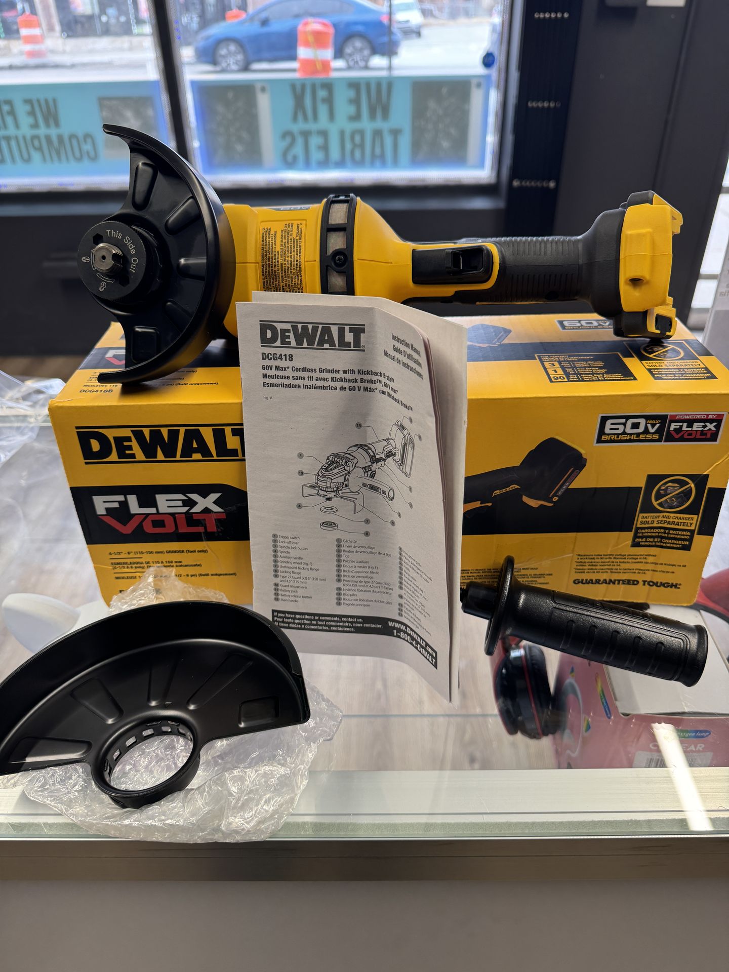 FLEXVOLT 60V MAX Cordless Grinder w/ Kickback Brake (Tool Only)