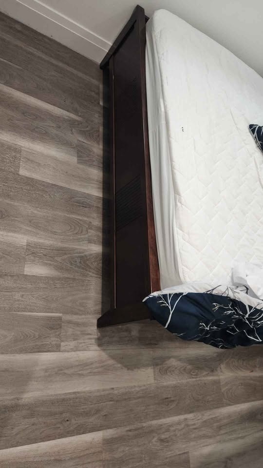 Queen Size Bed for Sale $50 - photo 2