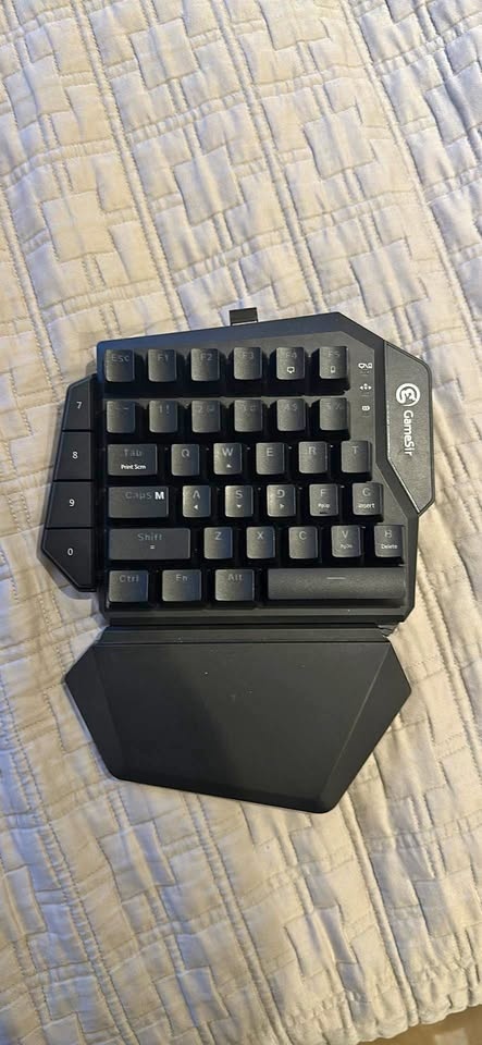 GameSir Z2 Half Gaming Keyboard