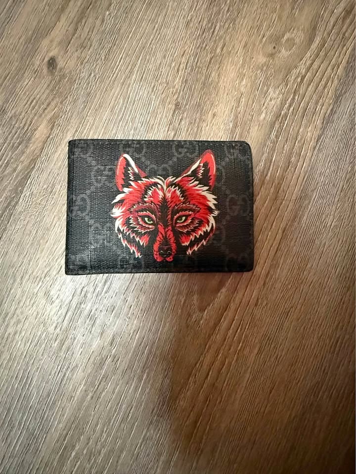 Authentic Used Gucci Wallet