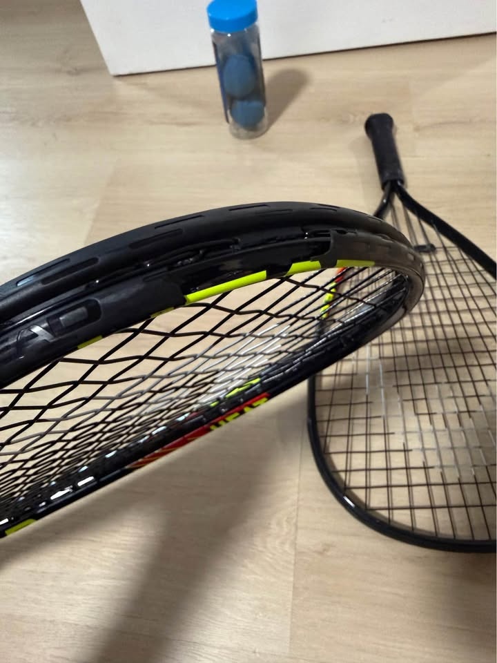 2 HEAD CPS Racquetball Racquets + 2 Penn Racquetballs - photo 4
