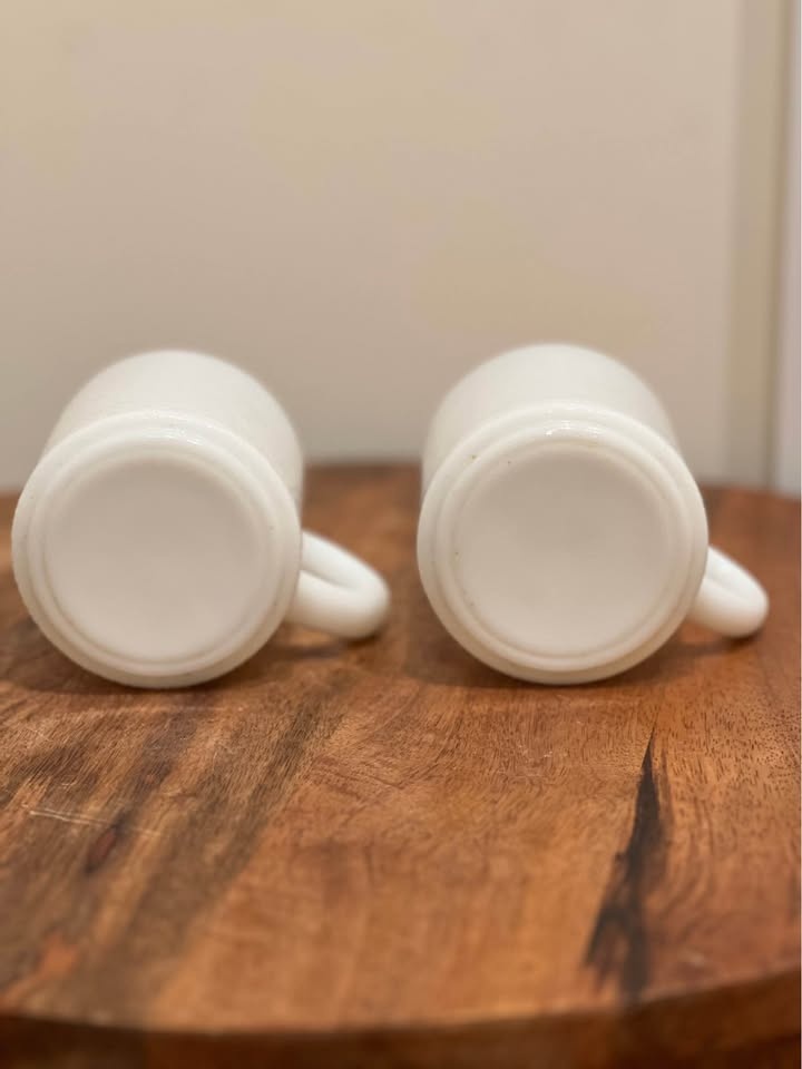 Vintage Hazel Atlas Milk Glass Mugs - Orange Peel Texture - photo 4