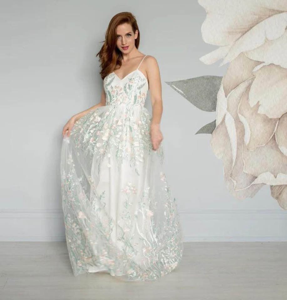 Like New Jordan de Ruiter Buttercup Floral Gown (Wedding) Dress - photo 2