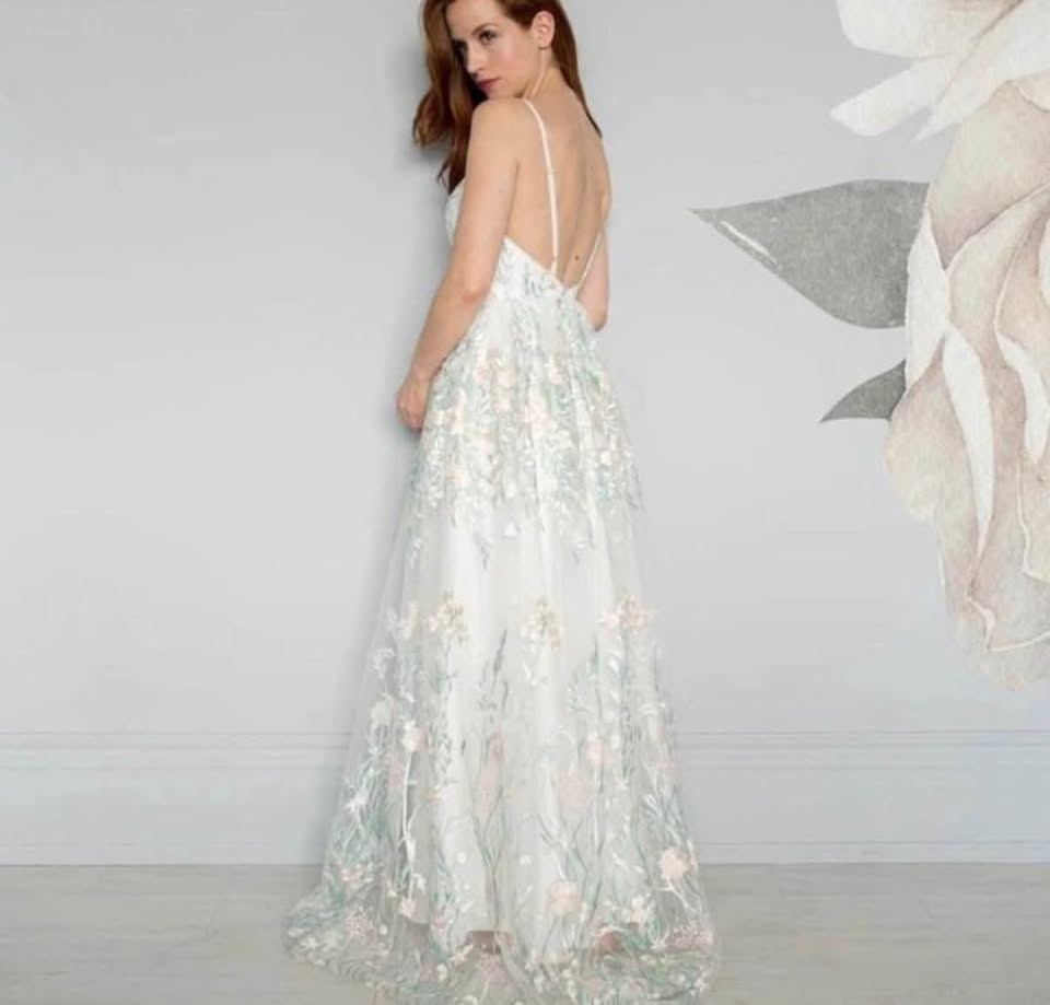 Like New Jordan de Ruiter Buttercup Floral Gown (Wedding) Dress - photo 3