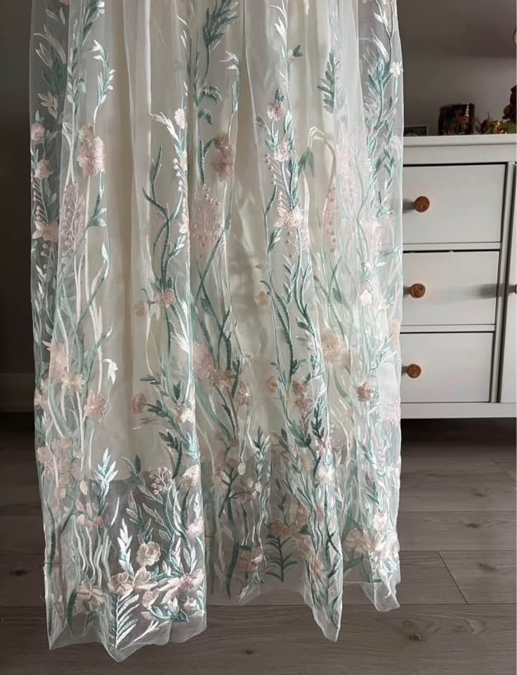 Like New Jordan de Ruiter Buttercup Floral Gown (Wedding) Dress - photo 5