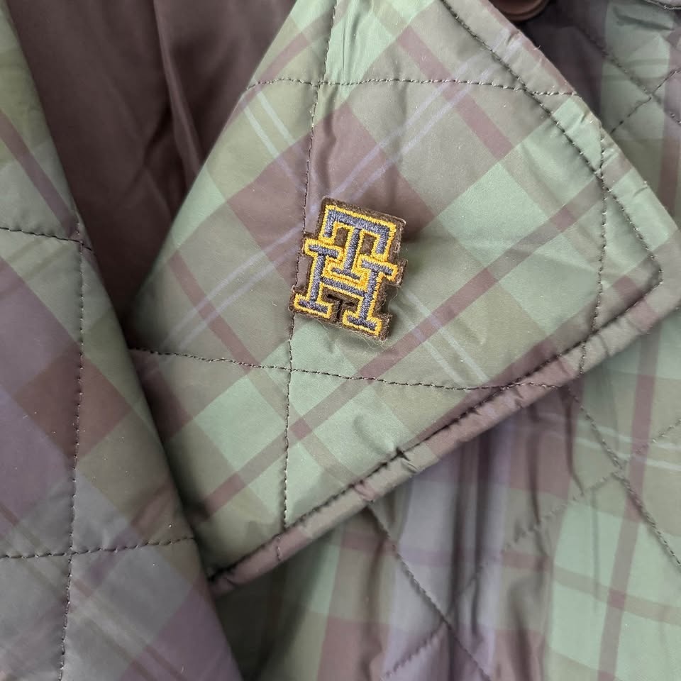 Tommy Hilfiger Check Quilted Coat - Like New, Size L - photo 4